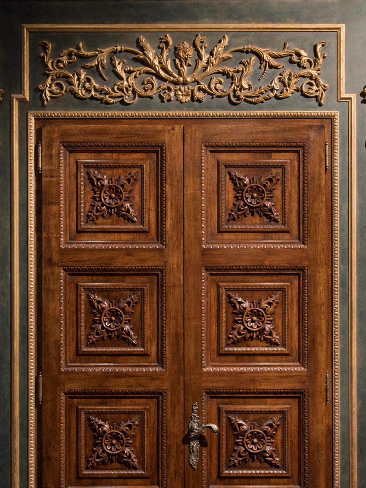 Doppia porta ingresso con portale – 326 h 236 cm