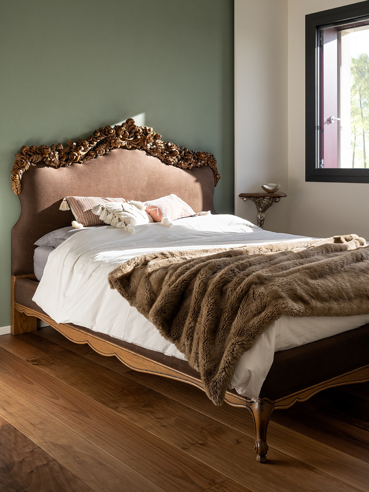 Bed Mod. 679 – 200 x 215 cm